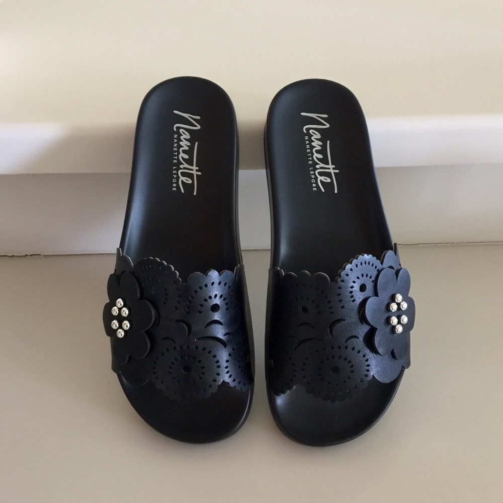 Adorable Black Sandals